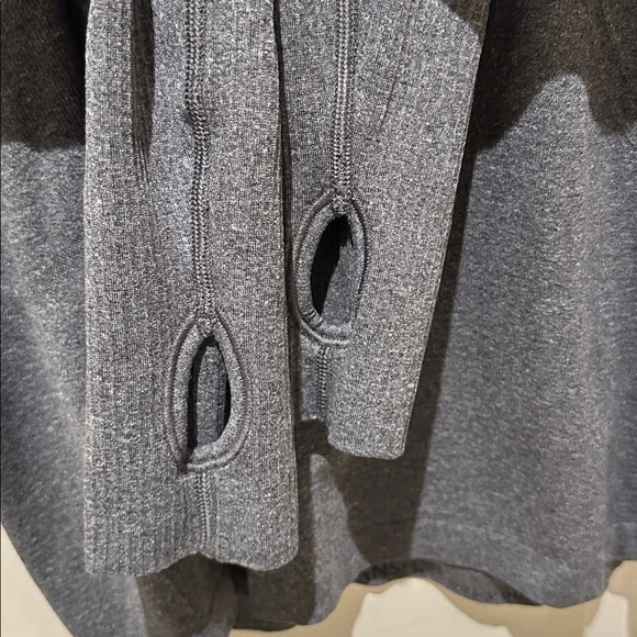 Lululemon running shirt - Picture 4 of 8